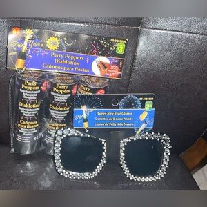 💖 BNWT FREE w/ purchase New Years Poppers Set of 3 and Bling Sunglasses 💖
